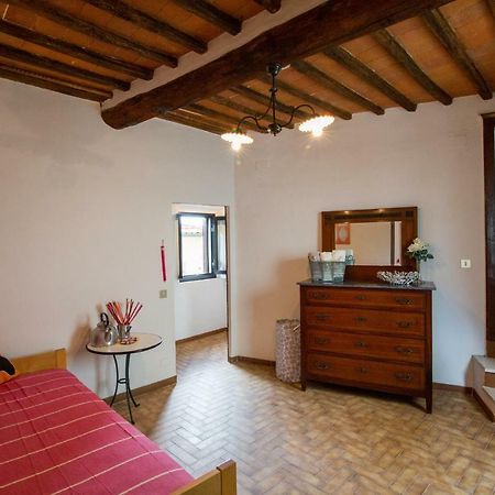 Art Rebus Tower In Tuscany Apartment Radda in Chianti Bagian luar foto