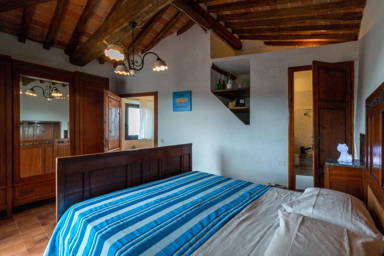 Art Rebus Tower In Tuscany Apartment Radda in Chianti Bagian luar foto
