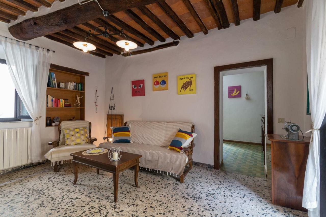 Art Rebus Tower In Tuscany Apartment Radda in Chianti Bagian luar foto