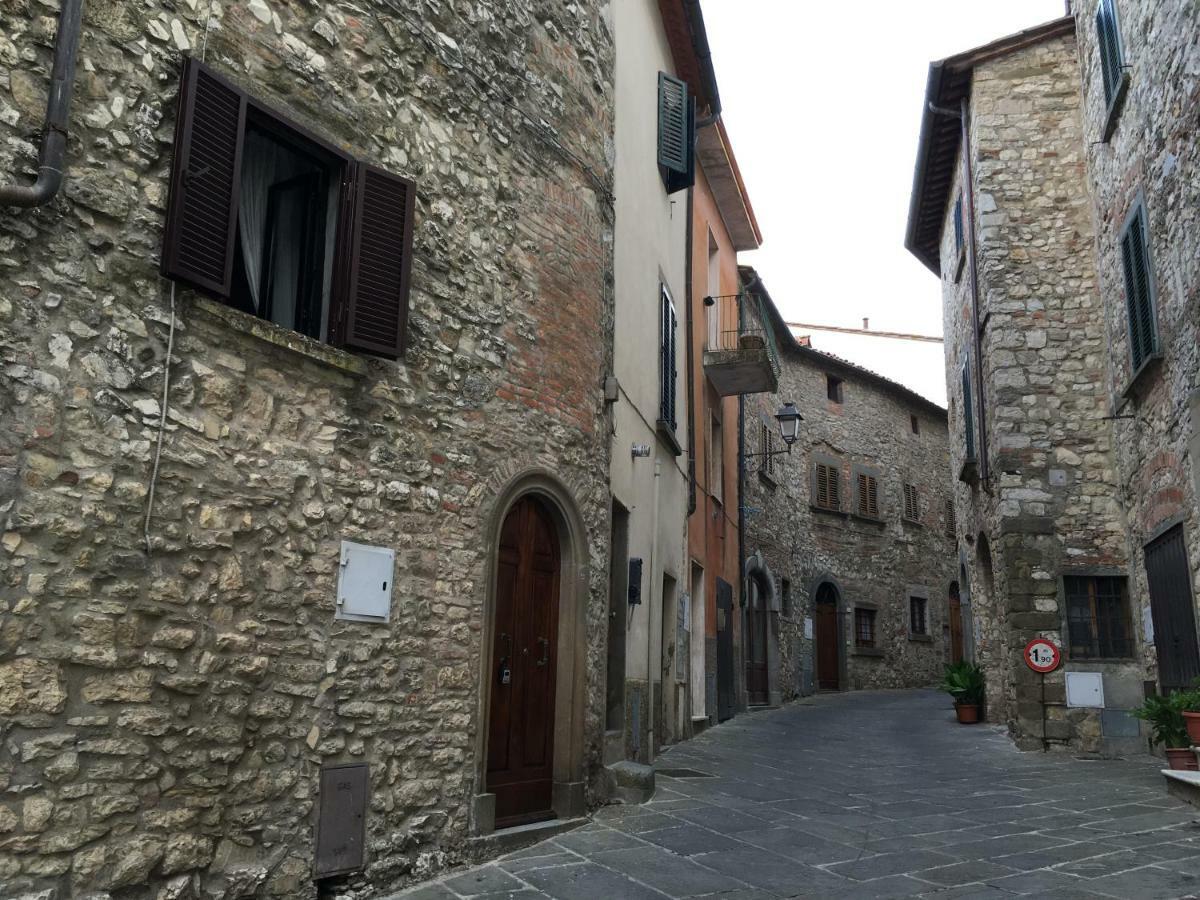 Art Rebus Tower In Tuscany Apartment Radda in Chianti Bagian luar foto