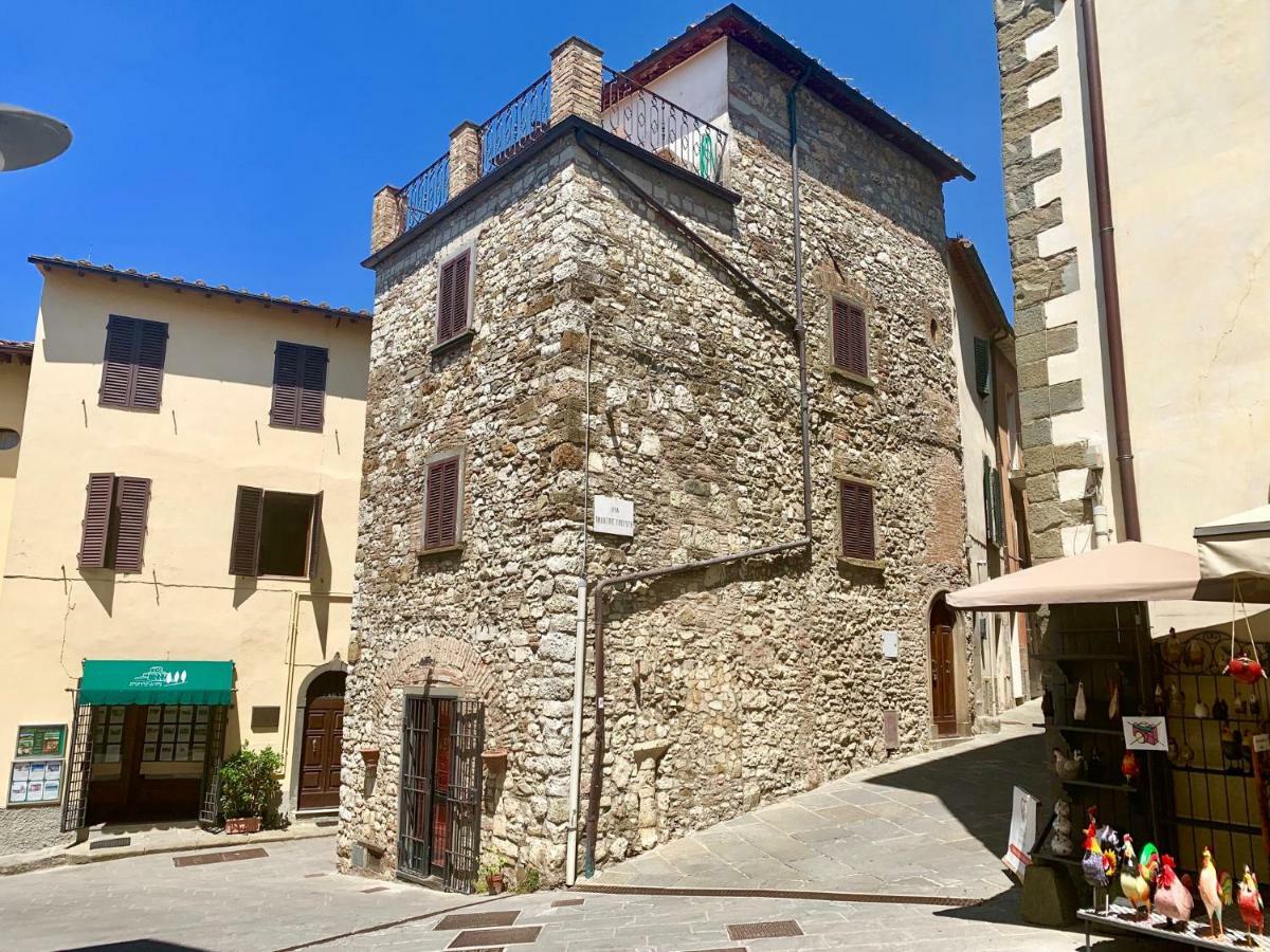 Art Rebus Tower In Tuscany Apartment Radda in Chianti Bagian luar foto